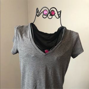 ☃️Mudd Grey V-Neck